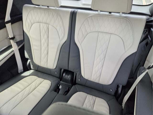 2026 BMW ALPINA XB7 ALPINA XB7