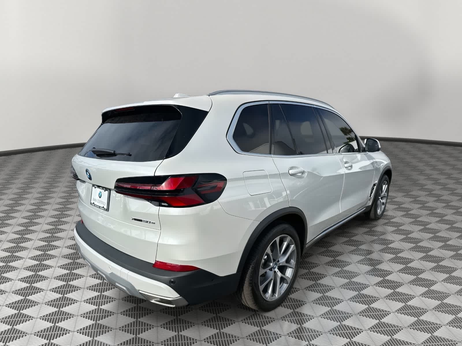 2025 BMW X5 xDrive50e xDrive50e