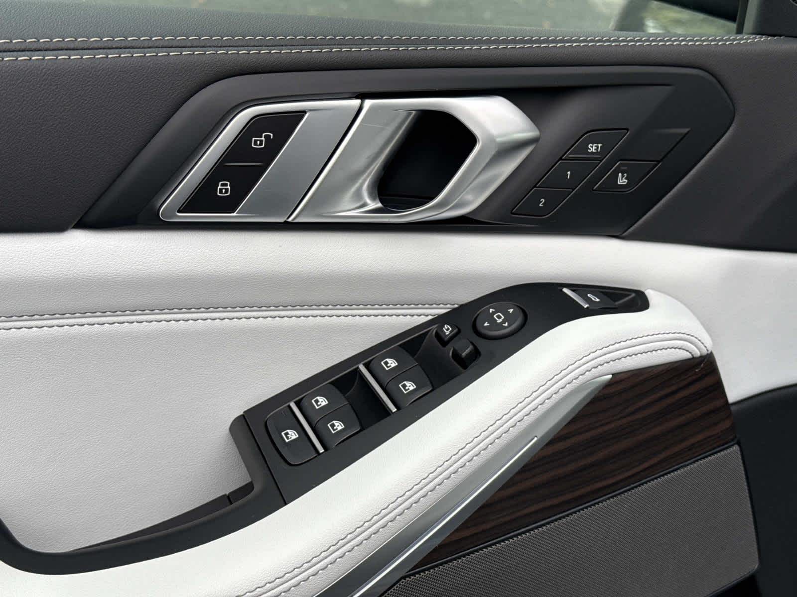 2026 BMW X5 xDrive50e xDrive50e