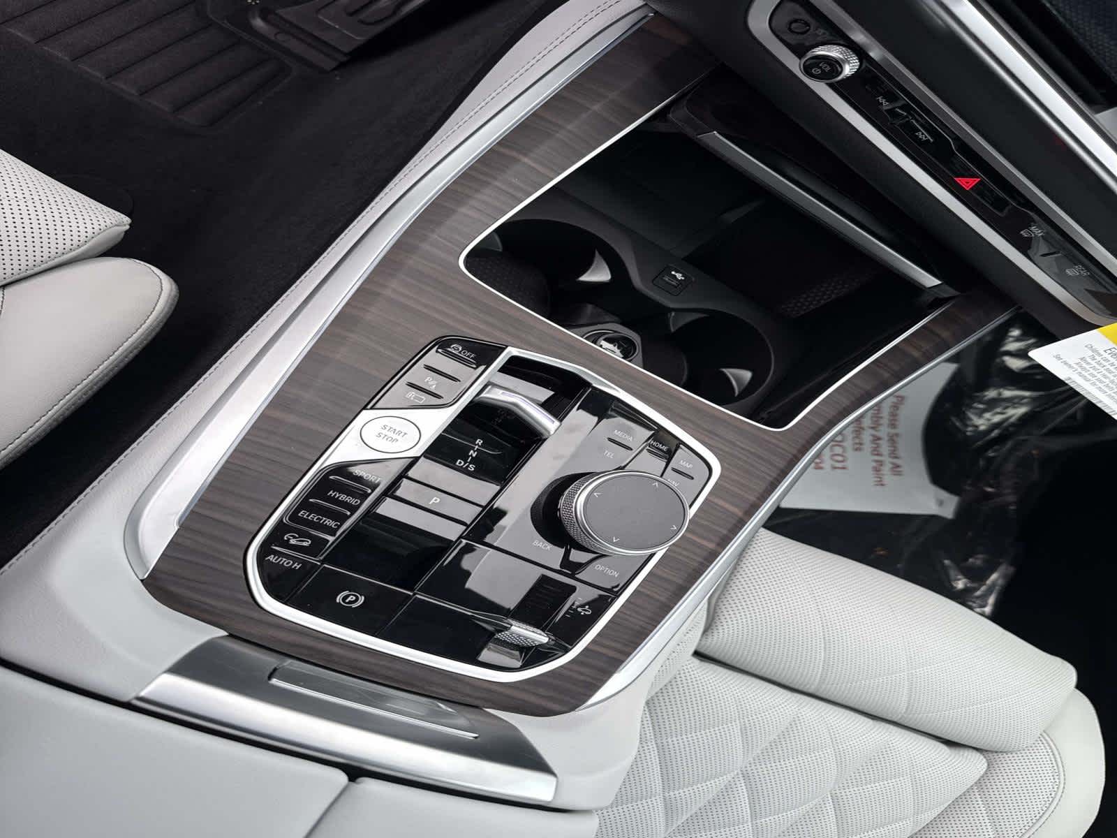 2026 BMW X5 xDrive50e xDrive50e