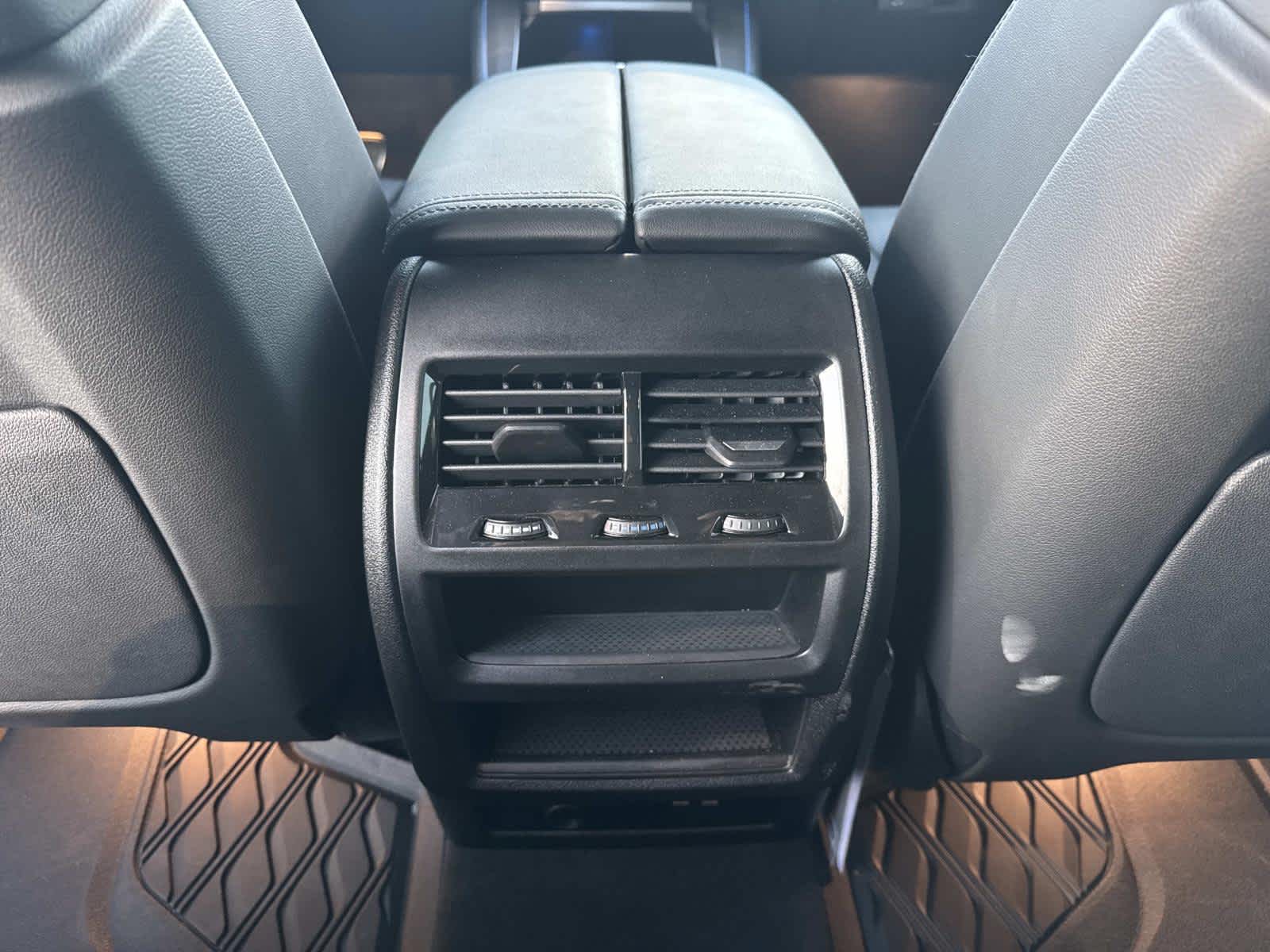 2026 BMW X5 xDrive50e xDrive50e