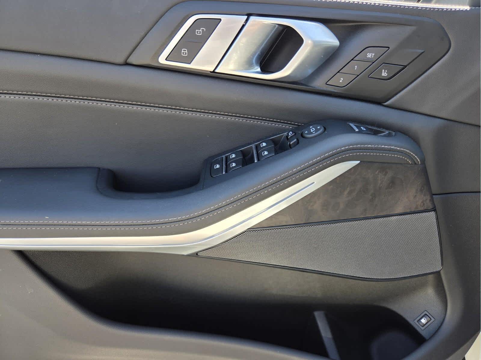 2026 BMW X5 xDrive50e xDrive50e