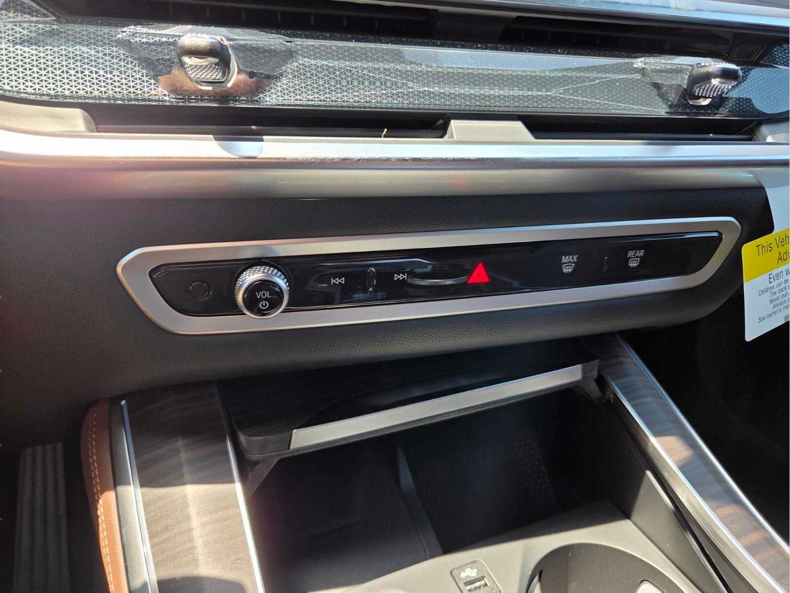 2026 BMW X5 xDrive50e xDrive50e