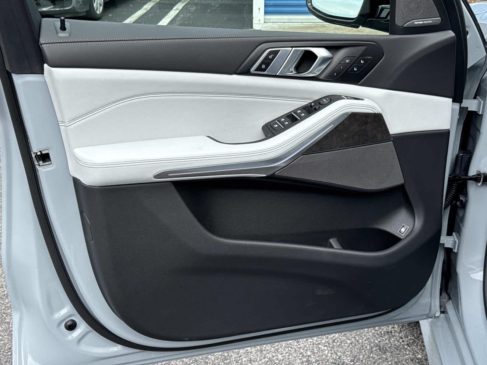 2026 BMW X5 xDrive50e xDrive50e