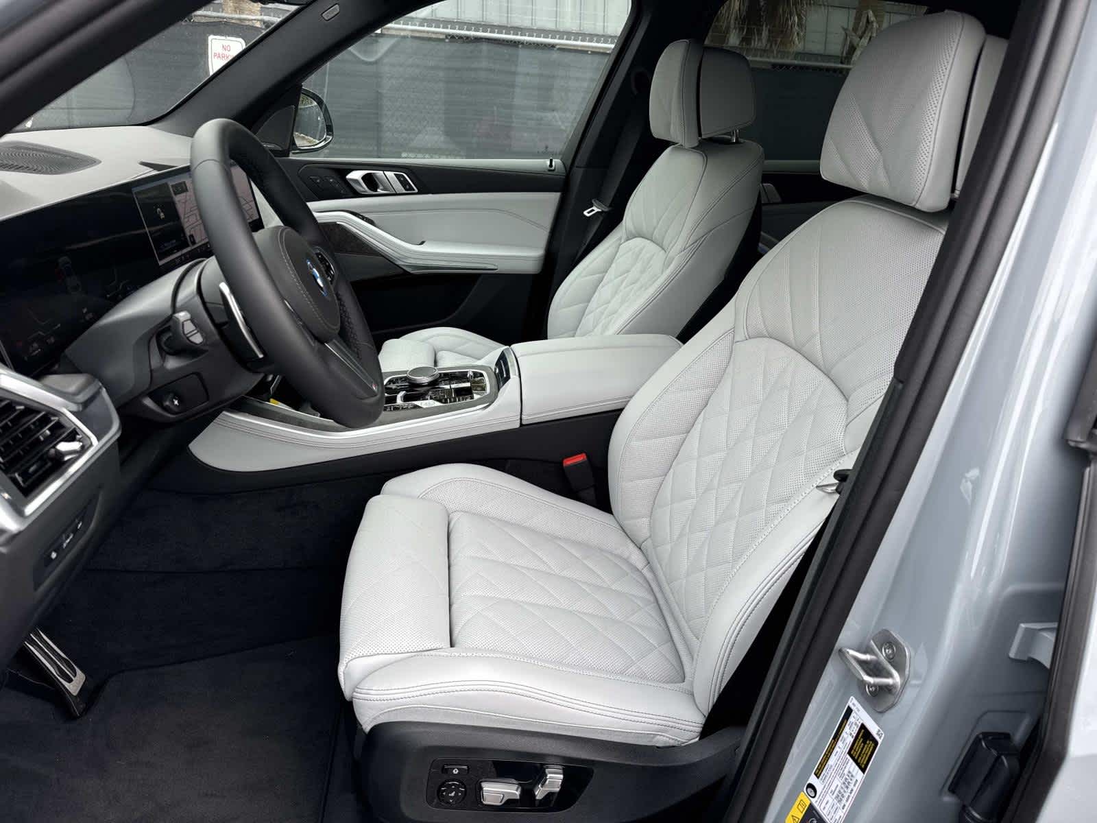 2026 BMW X5 xDrive50e xDrive50e