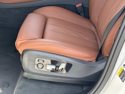 2026 BMW X5 xDrive50e xDrive50e