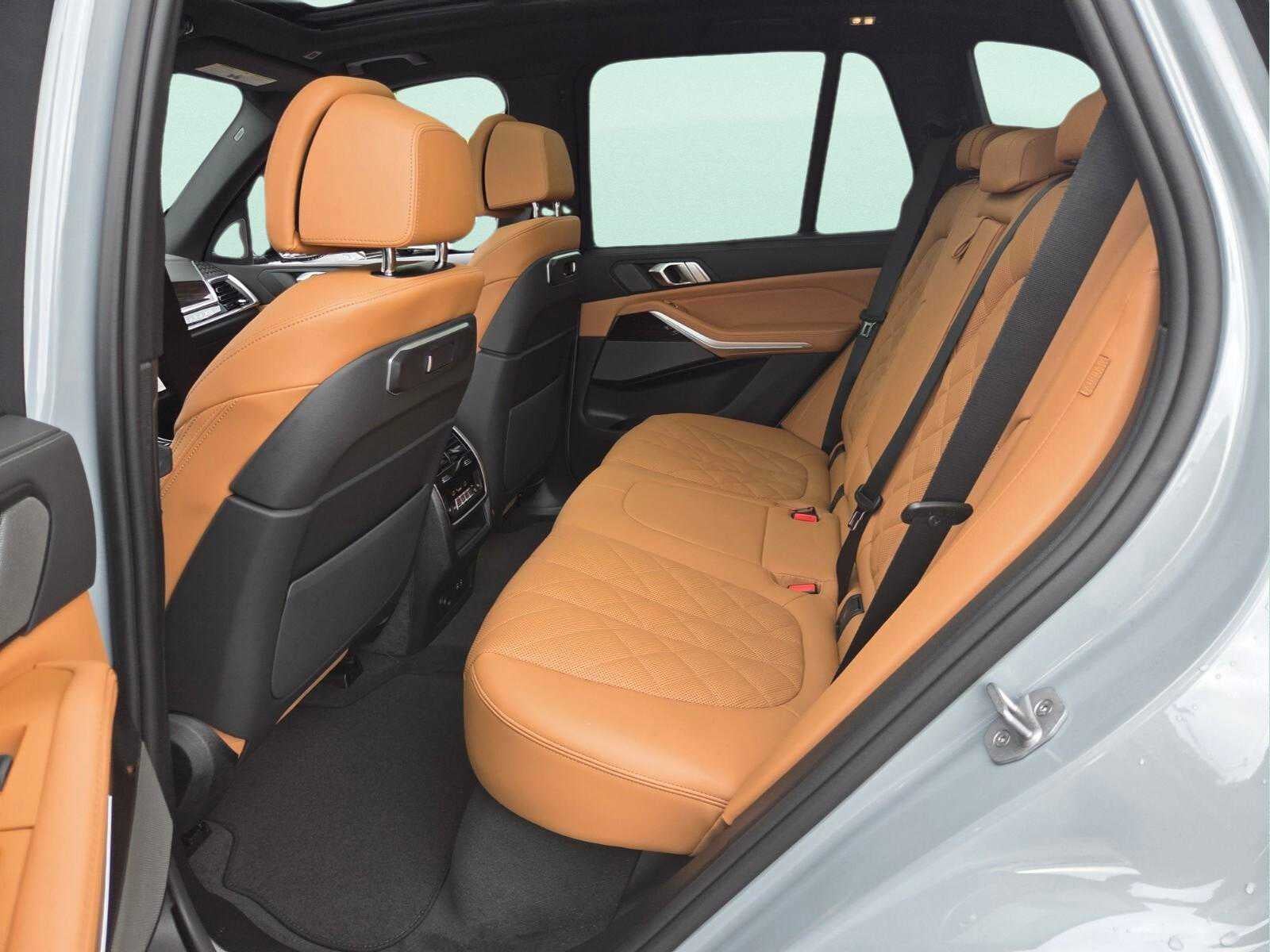 2026 BMW X5 xDrive50e xDrive50e