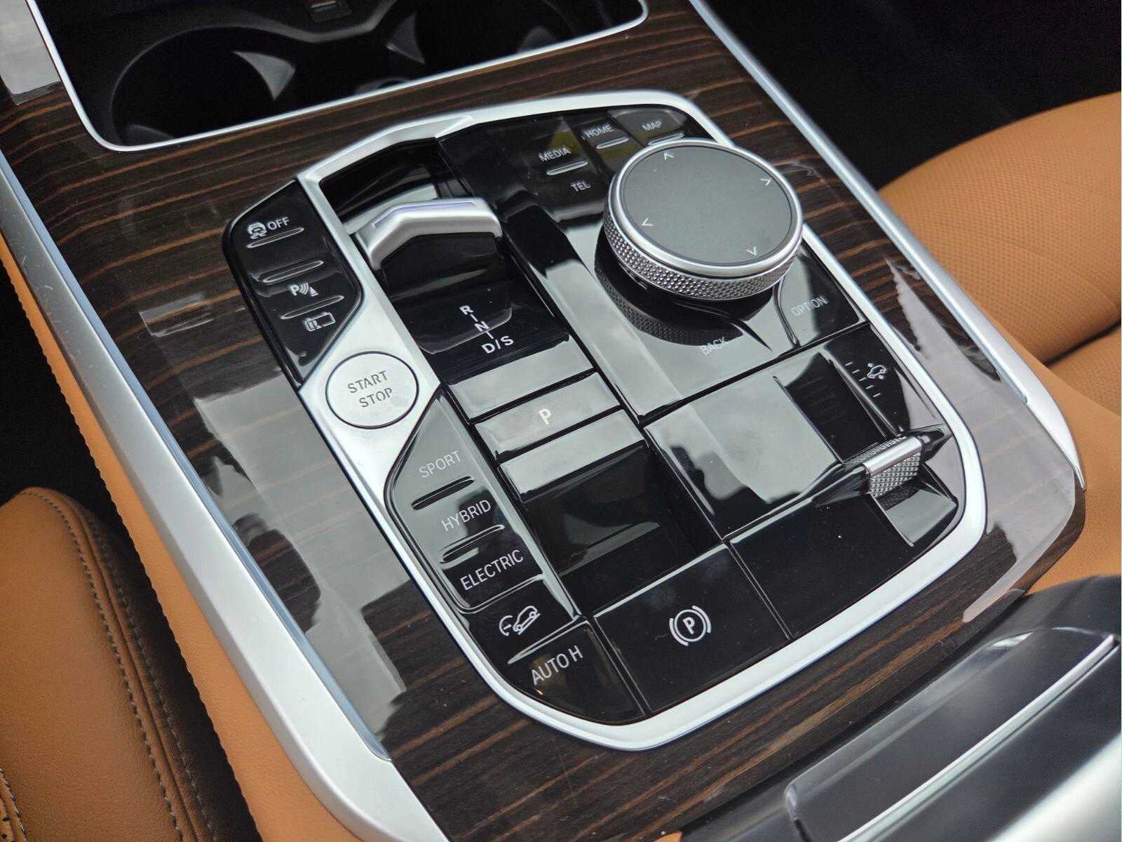 2026 BMW X5 xDrive50e xDrive50e
