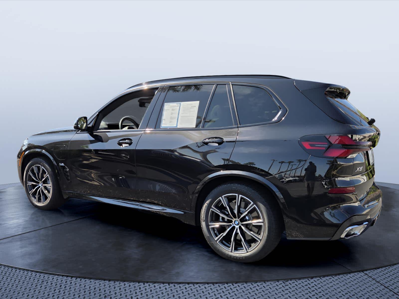 2026 BMW X5 xDrive50e xDrive50e