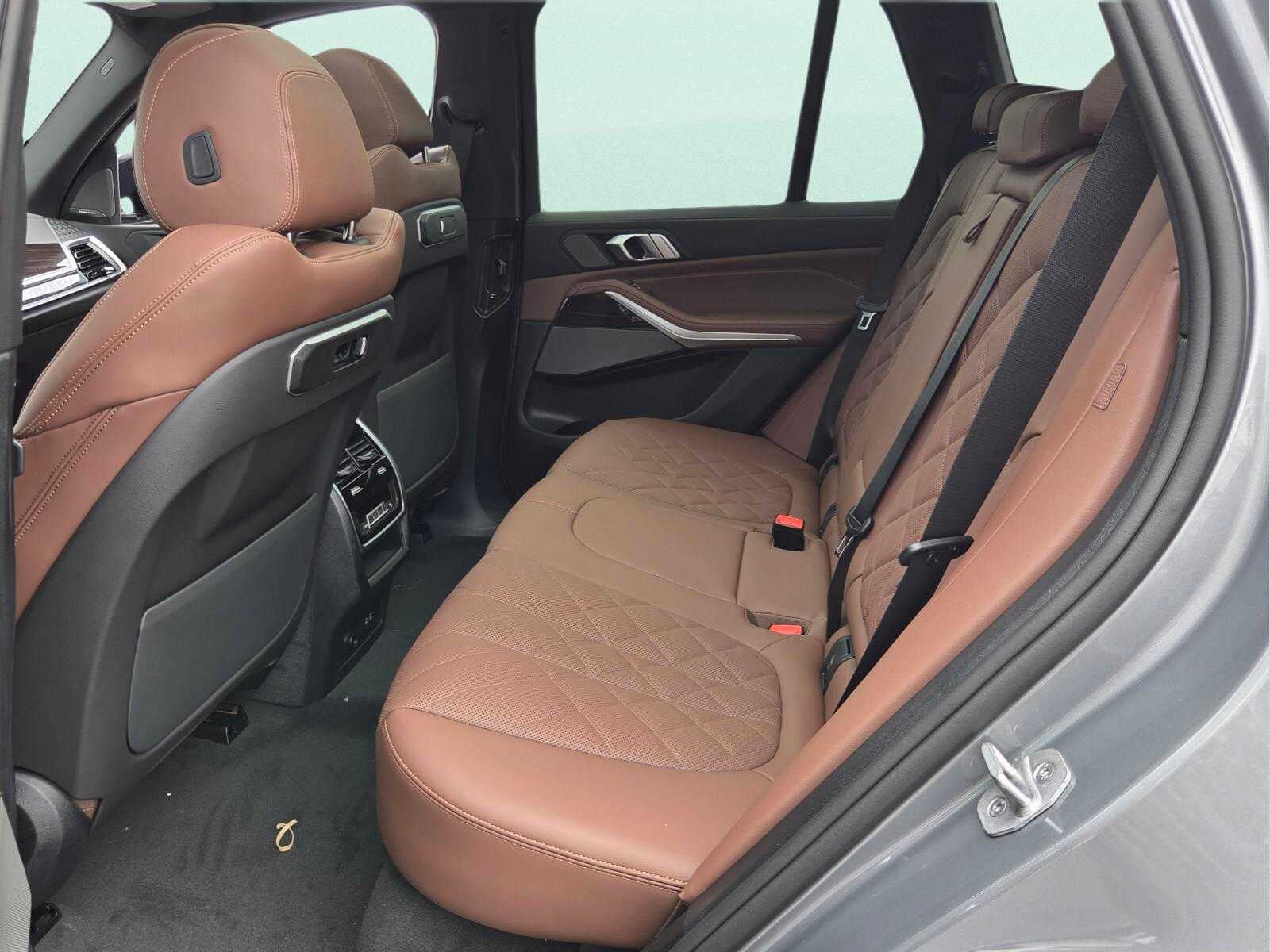 2026 BMW X5 xDrive50e xDrive50e