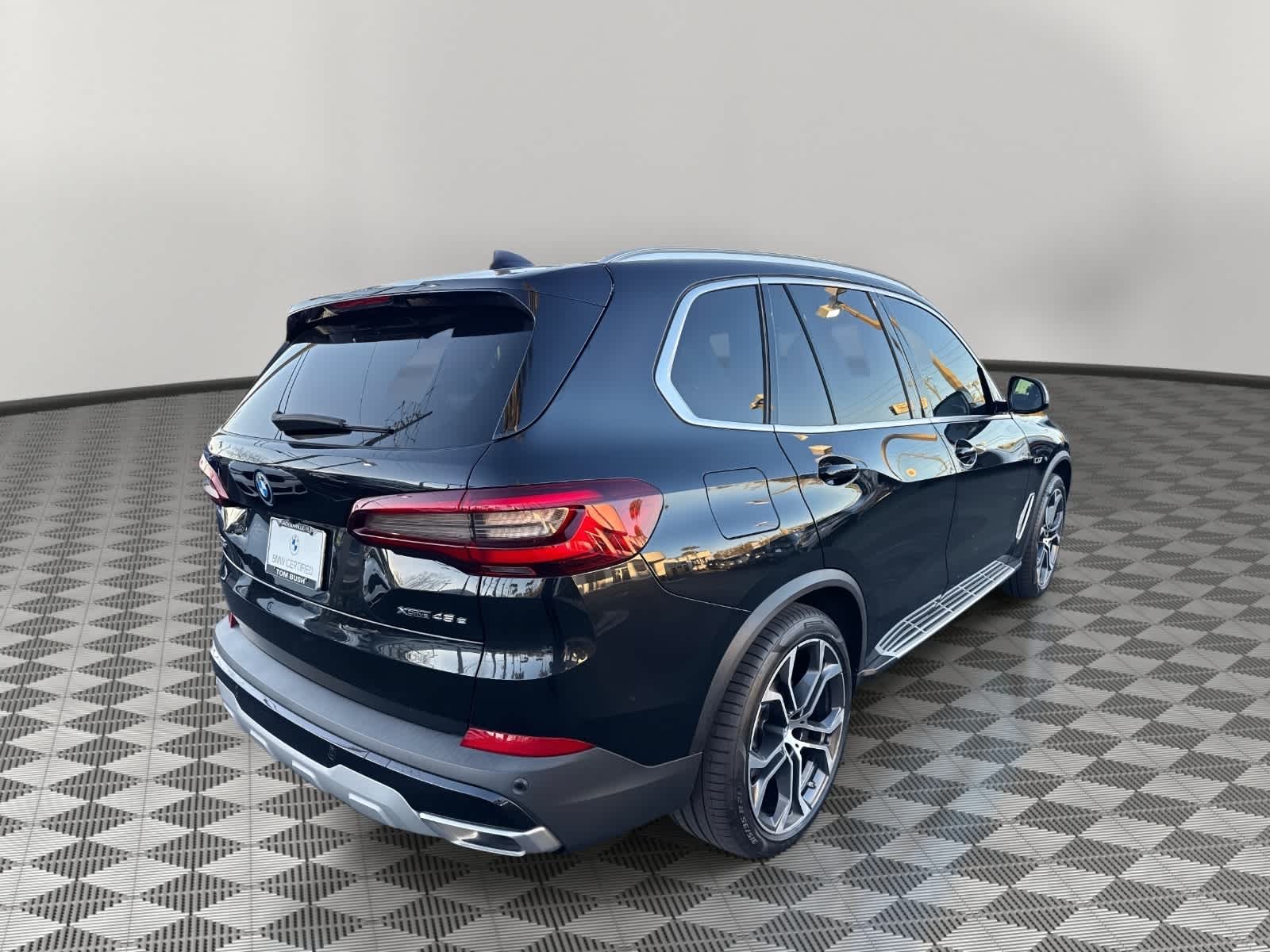 2023 BMW X5 xDrive45e