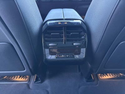 2025 BMW iX xDrive50