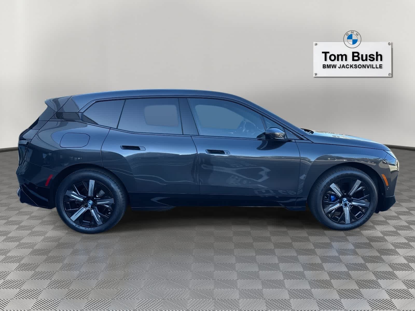 2025 BMW iX xDrive50