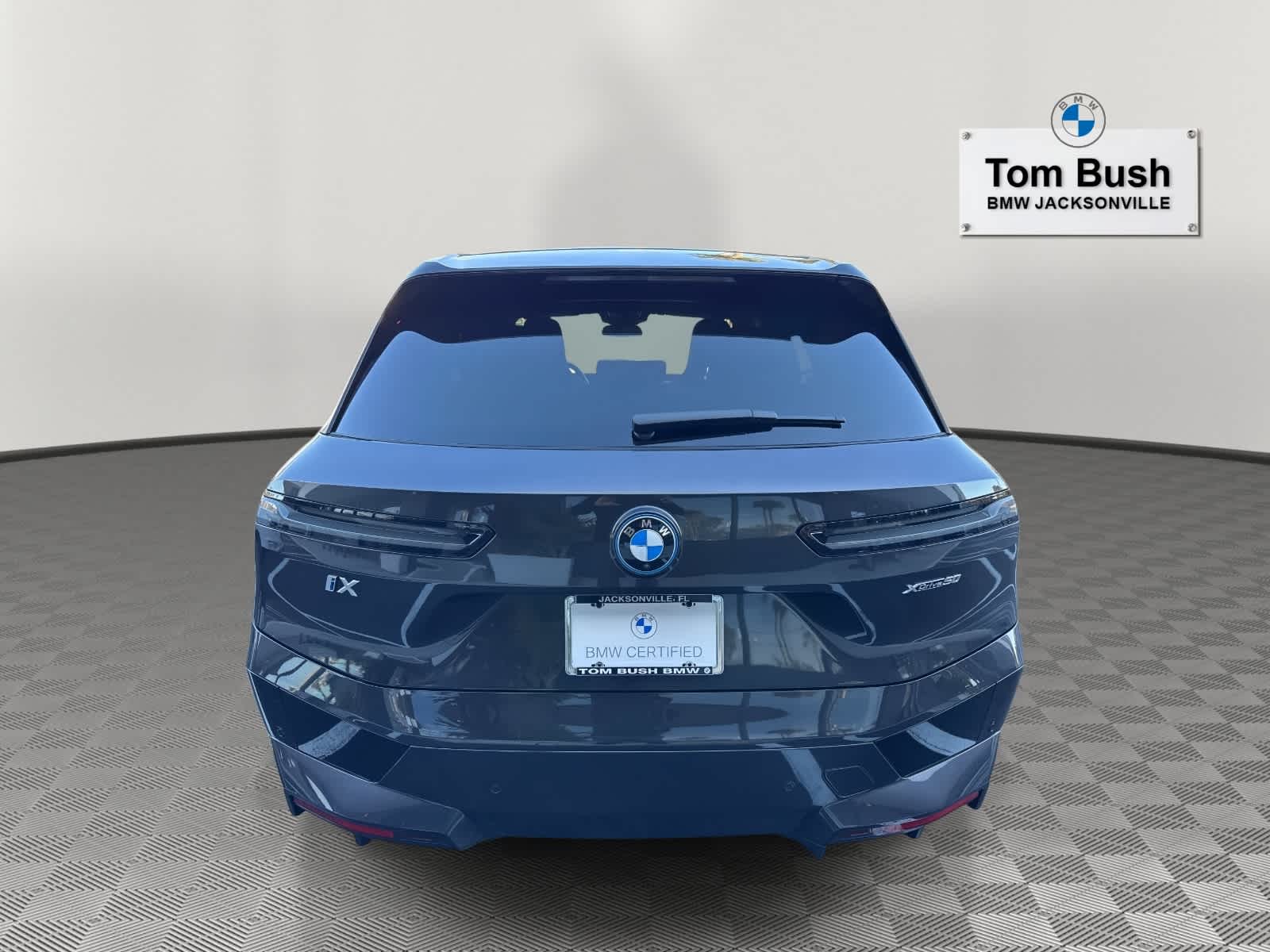 2025 BMW iX xDrive50