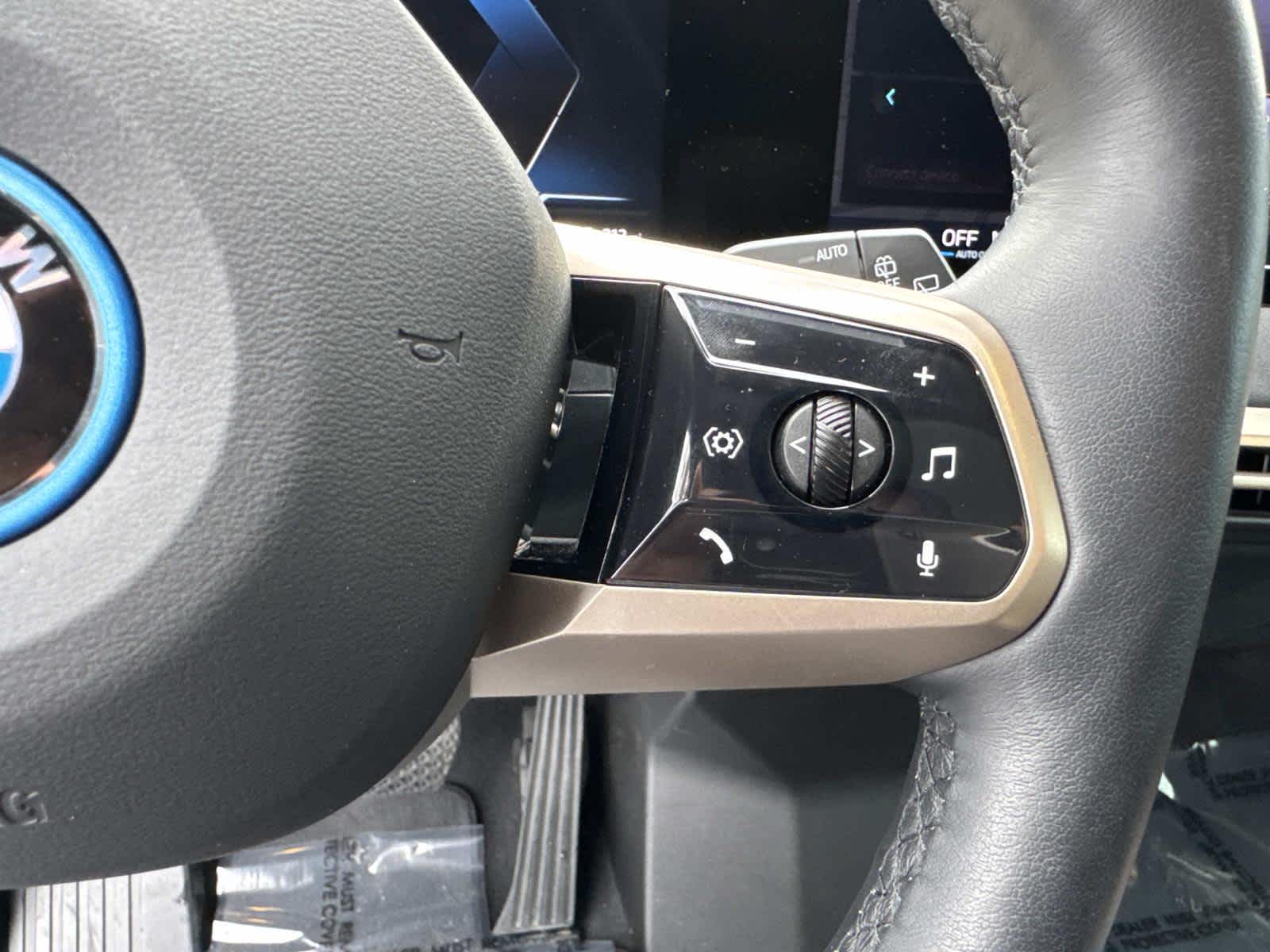 2025 BMW iX xDrive50