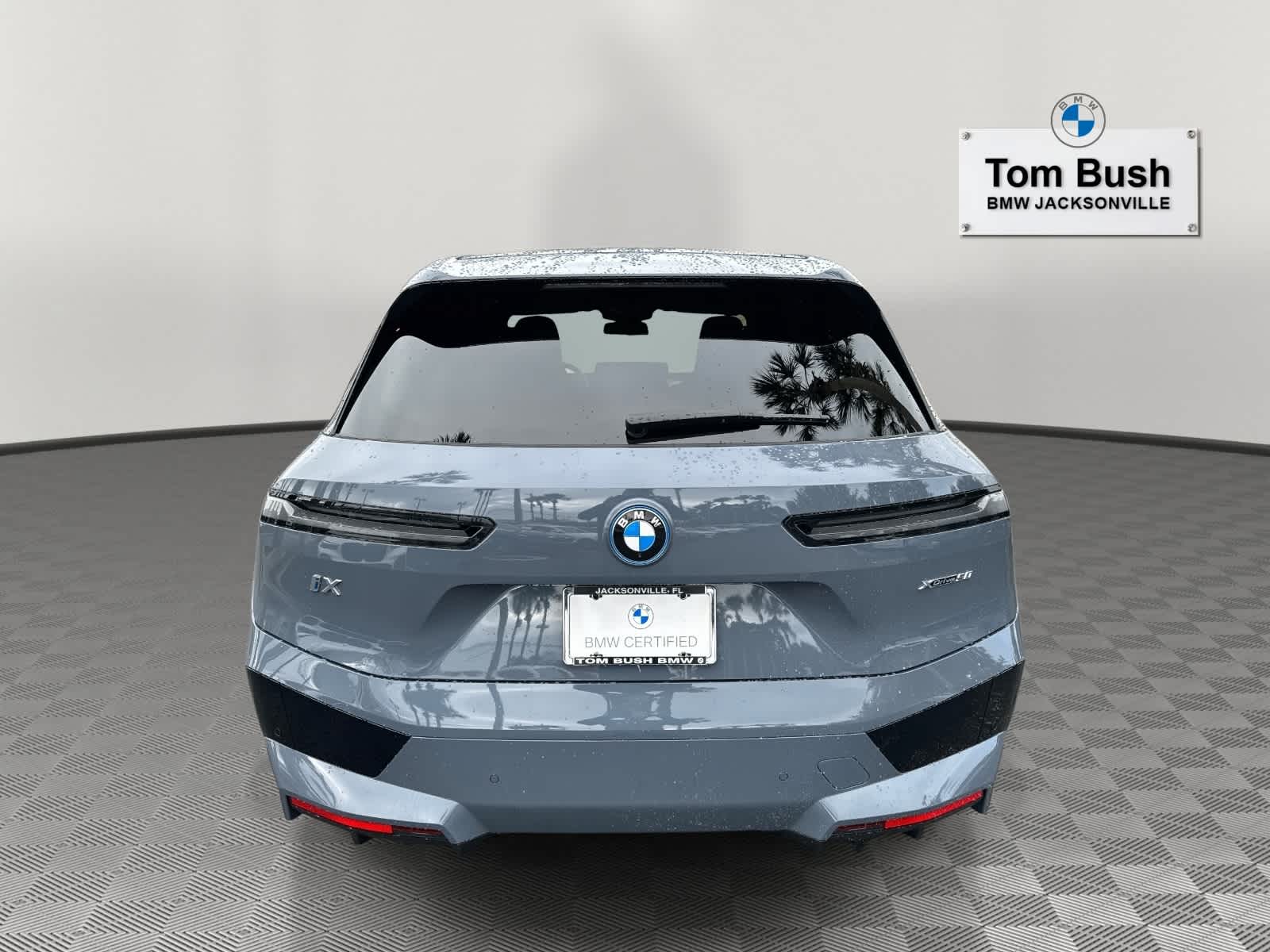 2025 BMW iX xDrive50