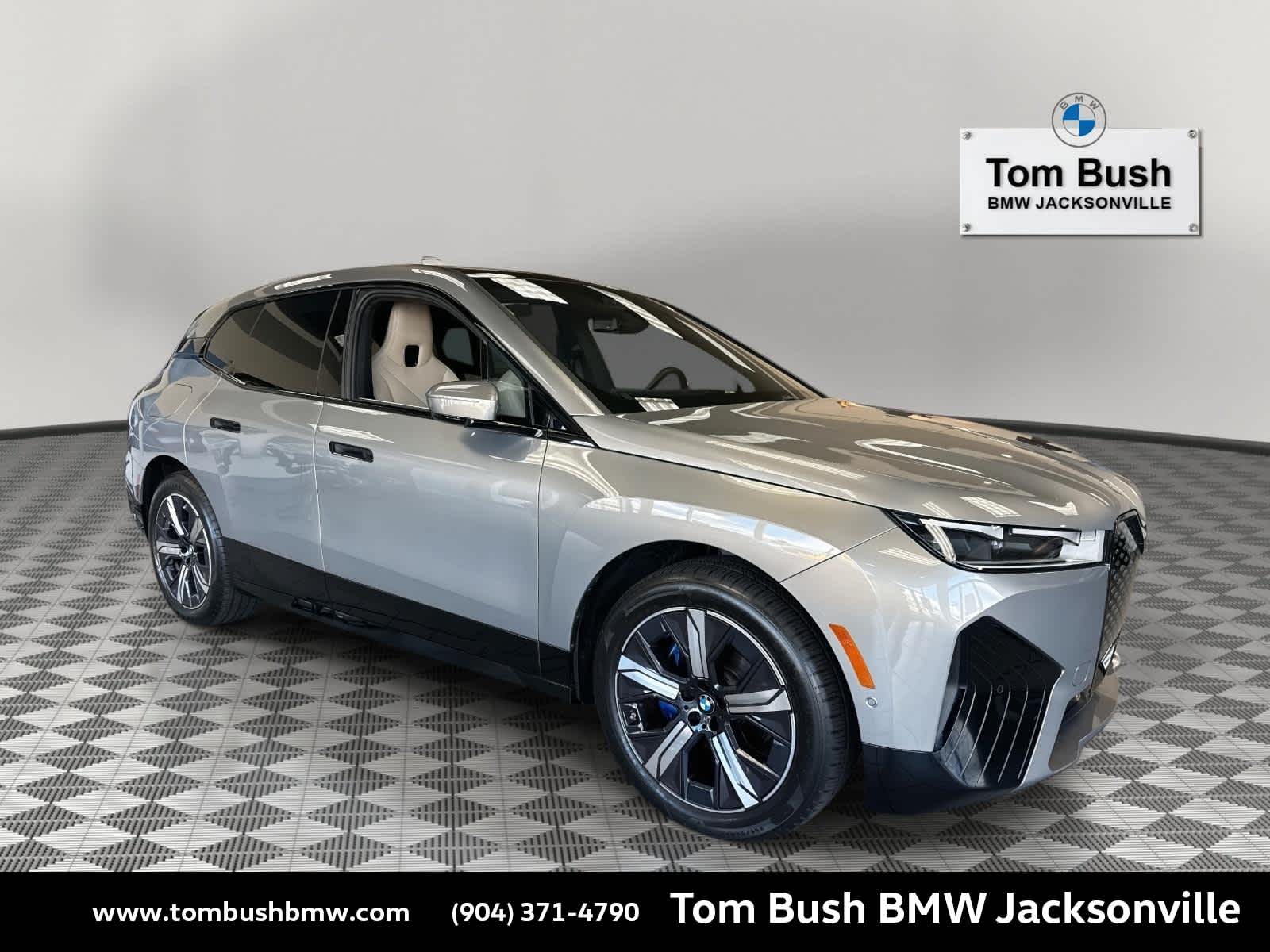 2025 BMW iX xDrive50