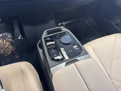 2025 BMW iX xDrive50