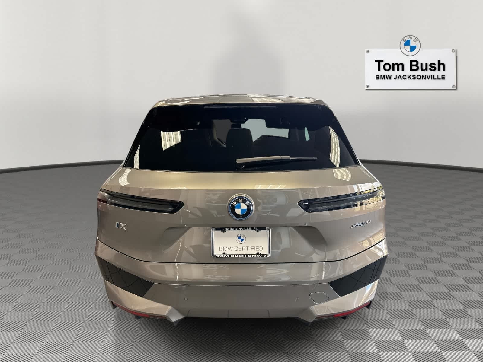 2025 BMW iX xDrive50