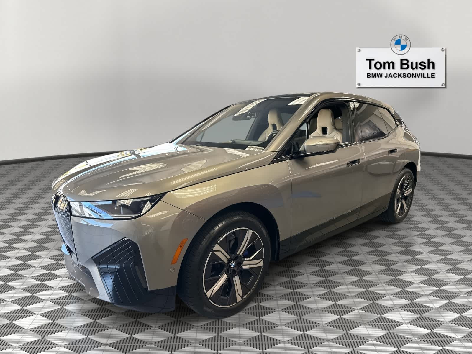 2025 BMW iX xDrive50