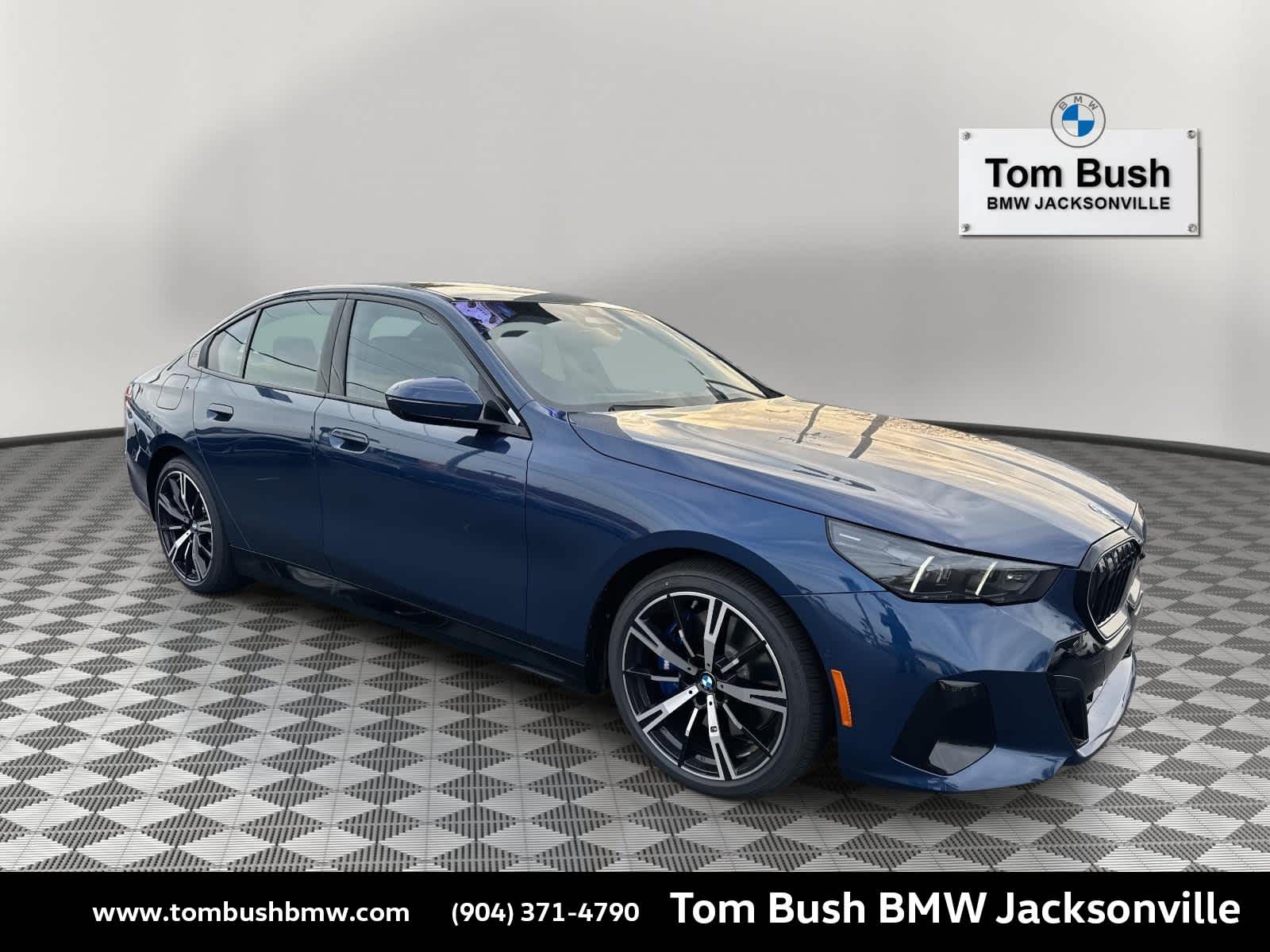 2026 BMW 5 Series 550e xDrive