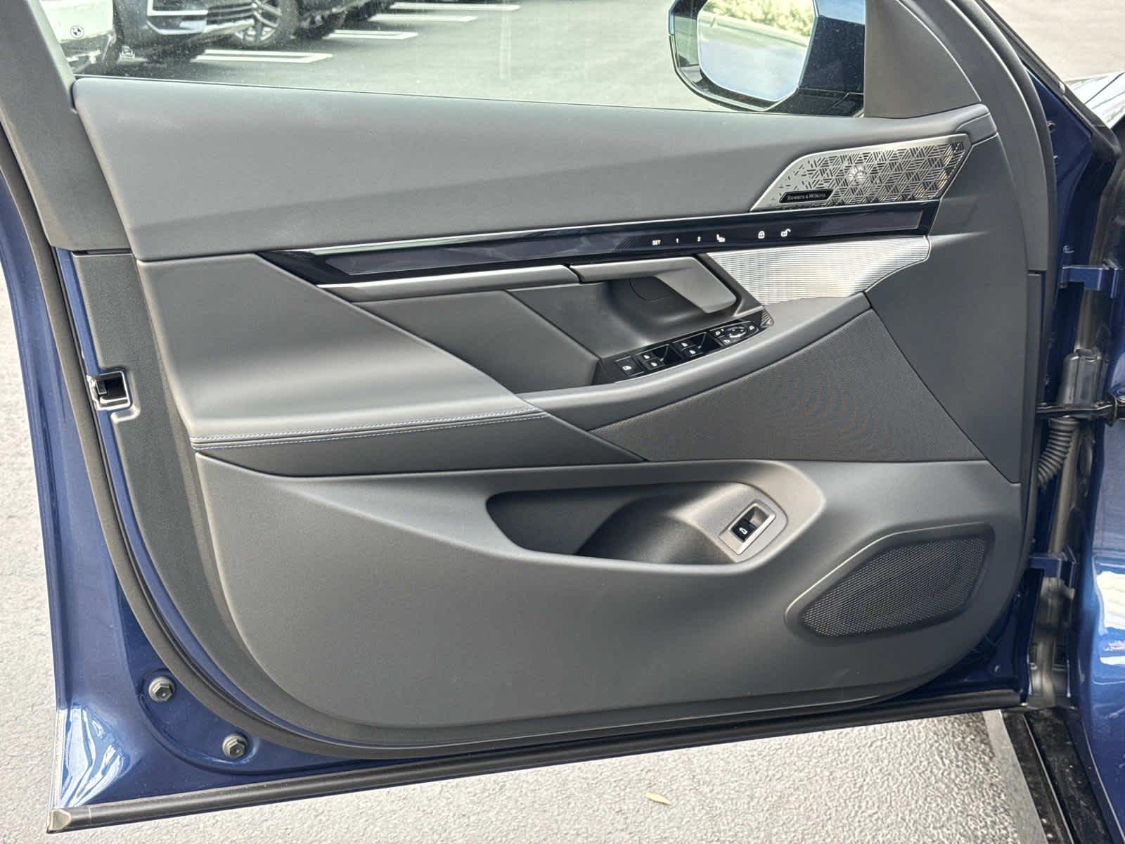 2026 BMW 5 Series 550e xDrive