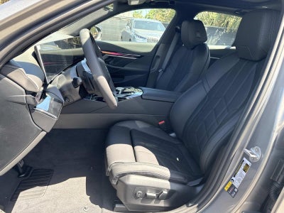 2026 BMW 550e xDrive 550e xDrive