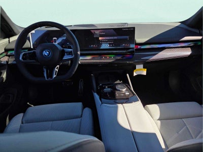 2027 BMW 550e xDrive 550e xDrive