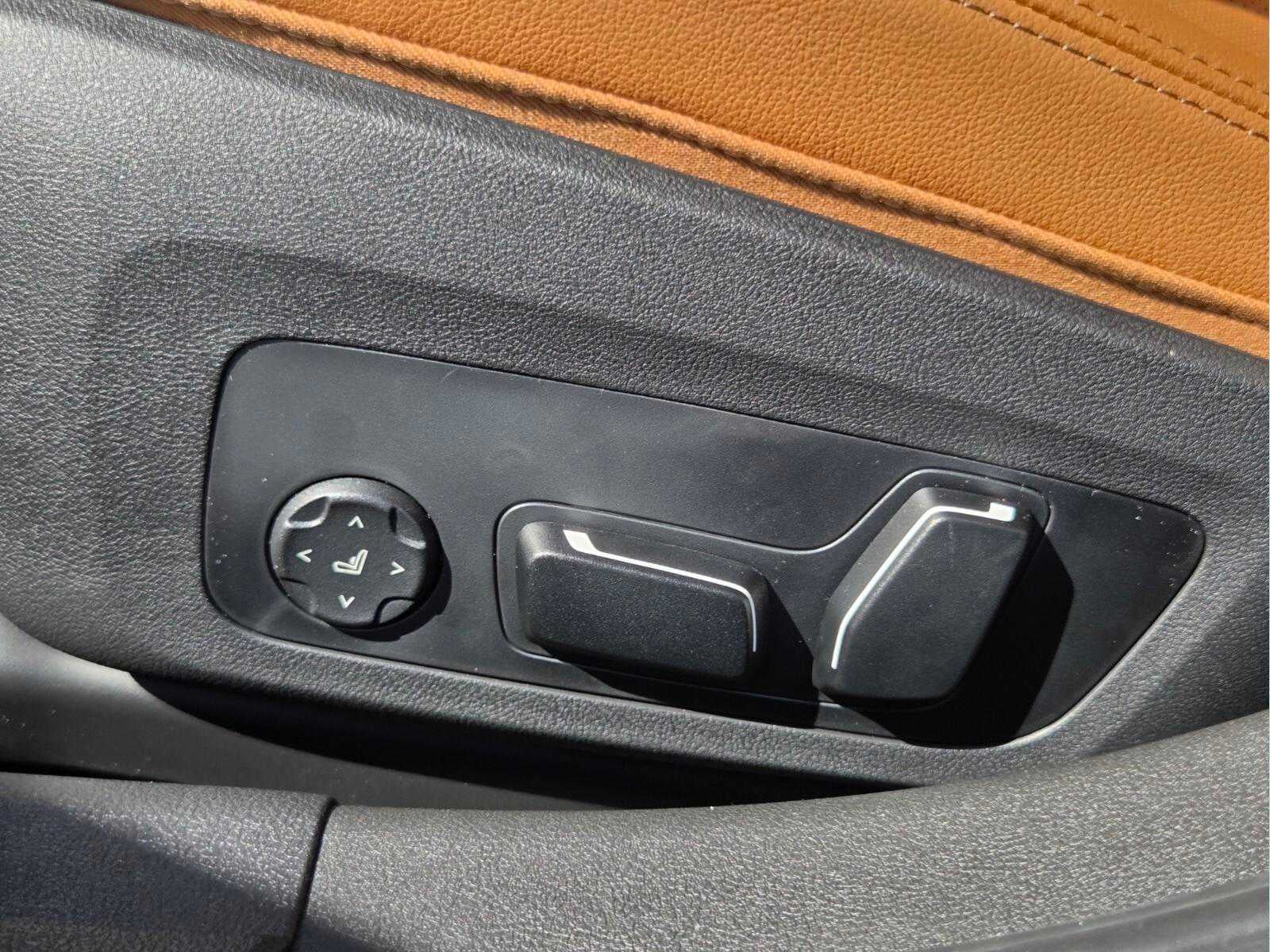 2026 BMW 330i 330i