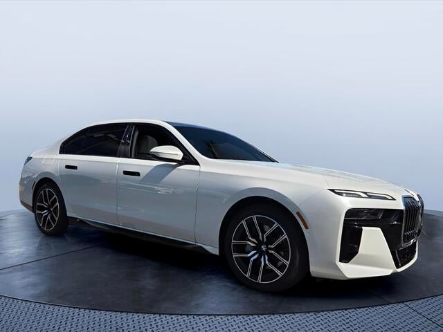 2023 BMW 740i 740i