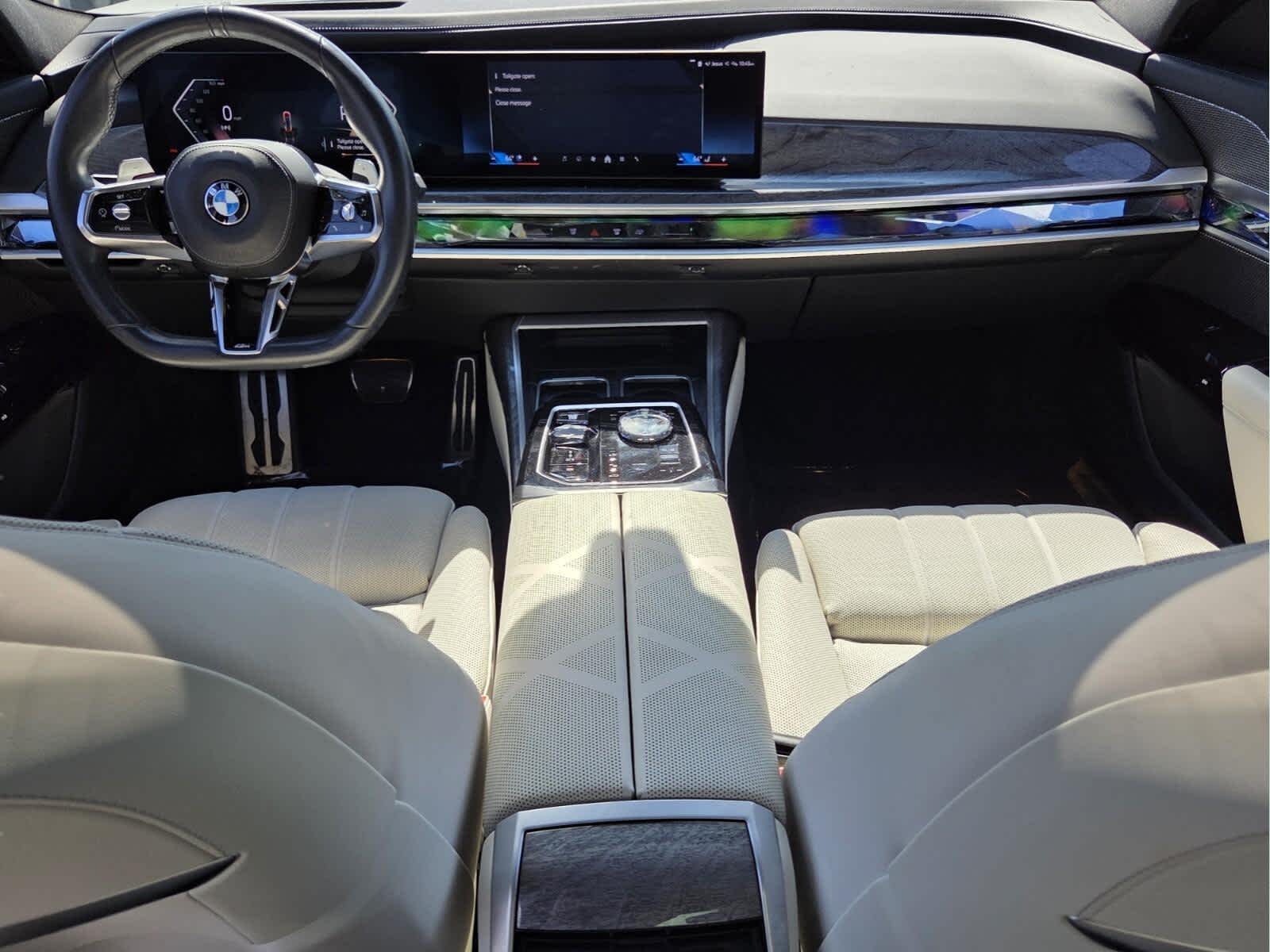 2023 BMW 740i 740i