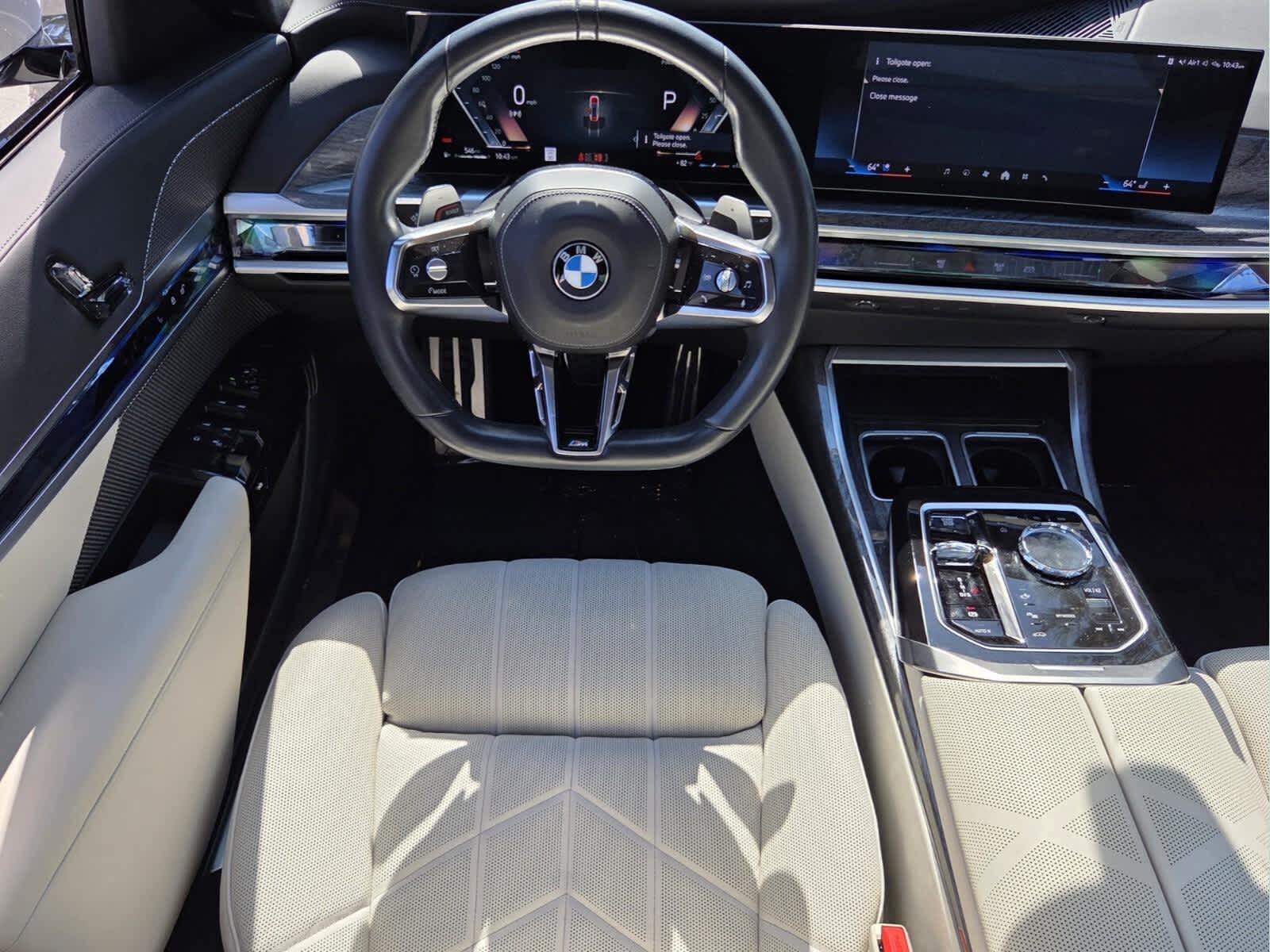 2023 BMW 740i 740i