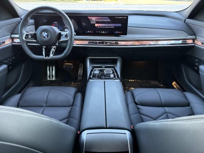 2023 BMW 7 Series 740i
