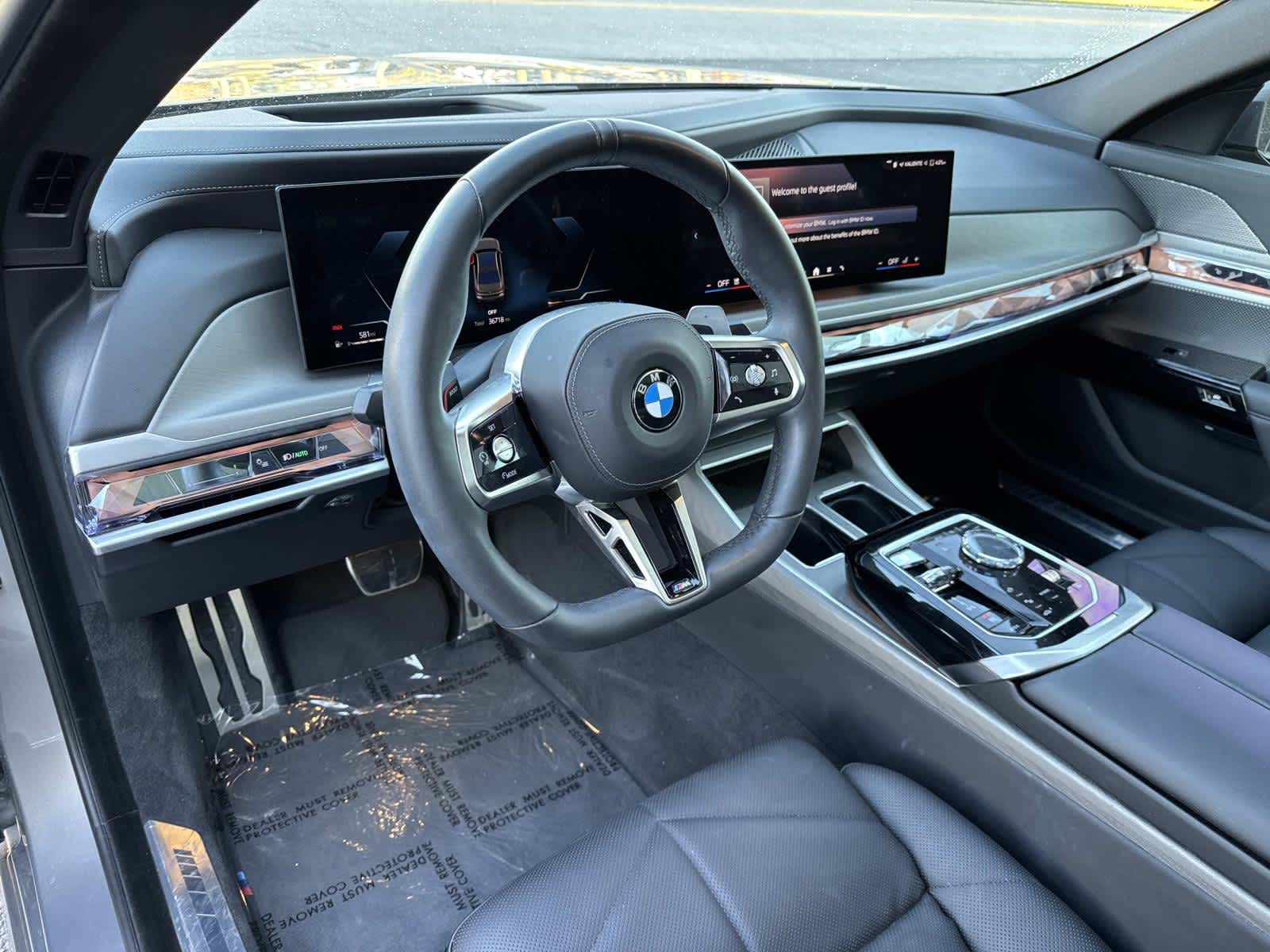 2023 BMW 7 Series 740i