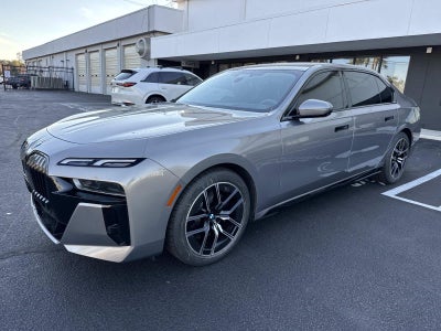 2023 BMW 7 Series 740i