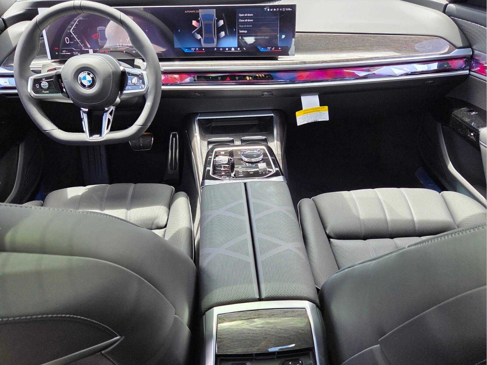 2026 BMW 740i 740i