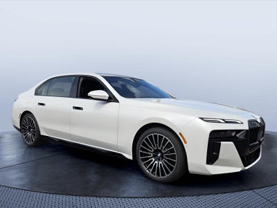 2026 BMW 740i 740i