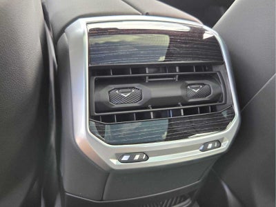 2026 BMW 740i 740i