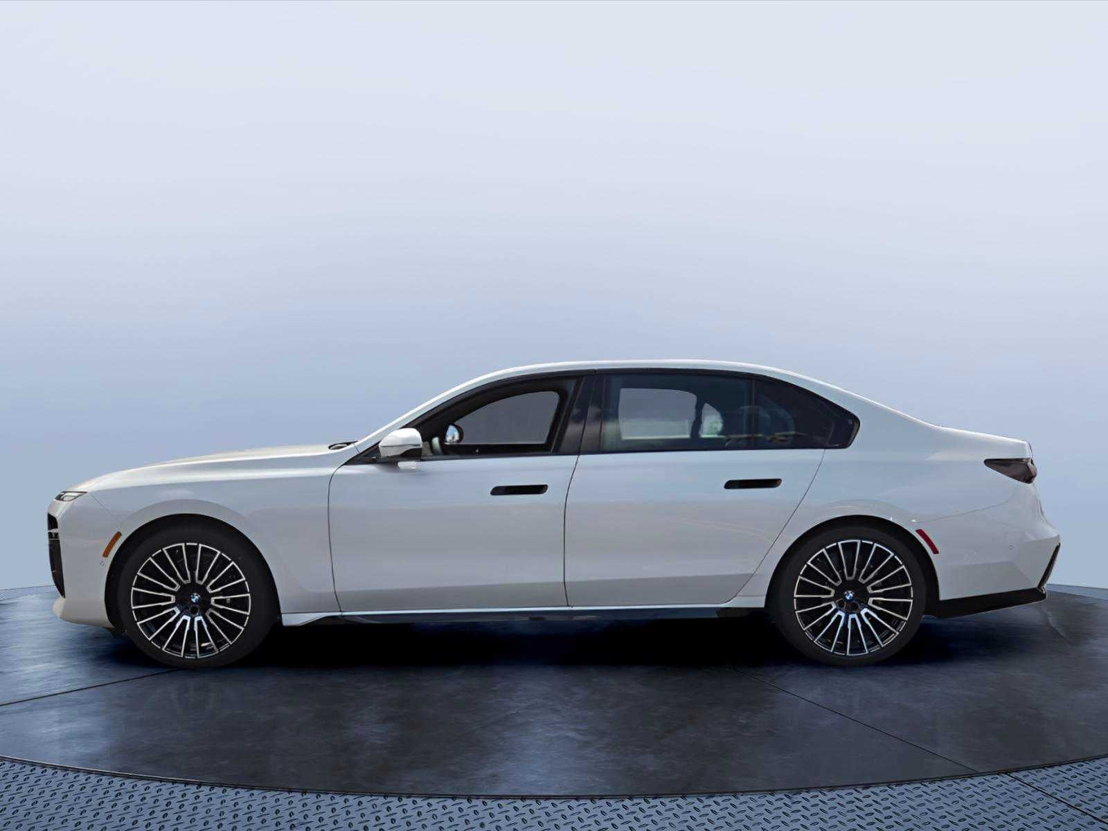 2026 BMW 740i 740i