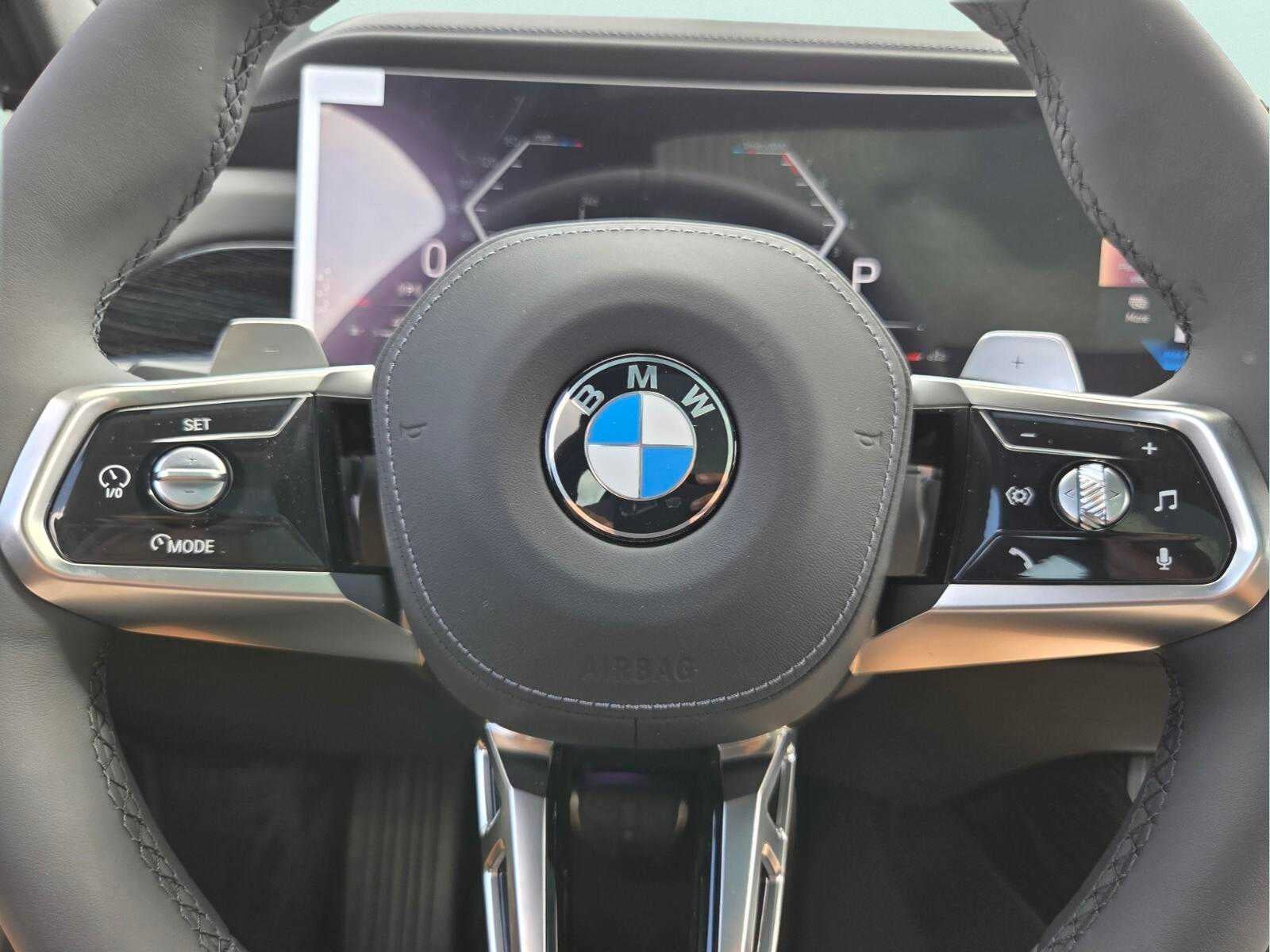 2026 BMW 740i 740i