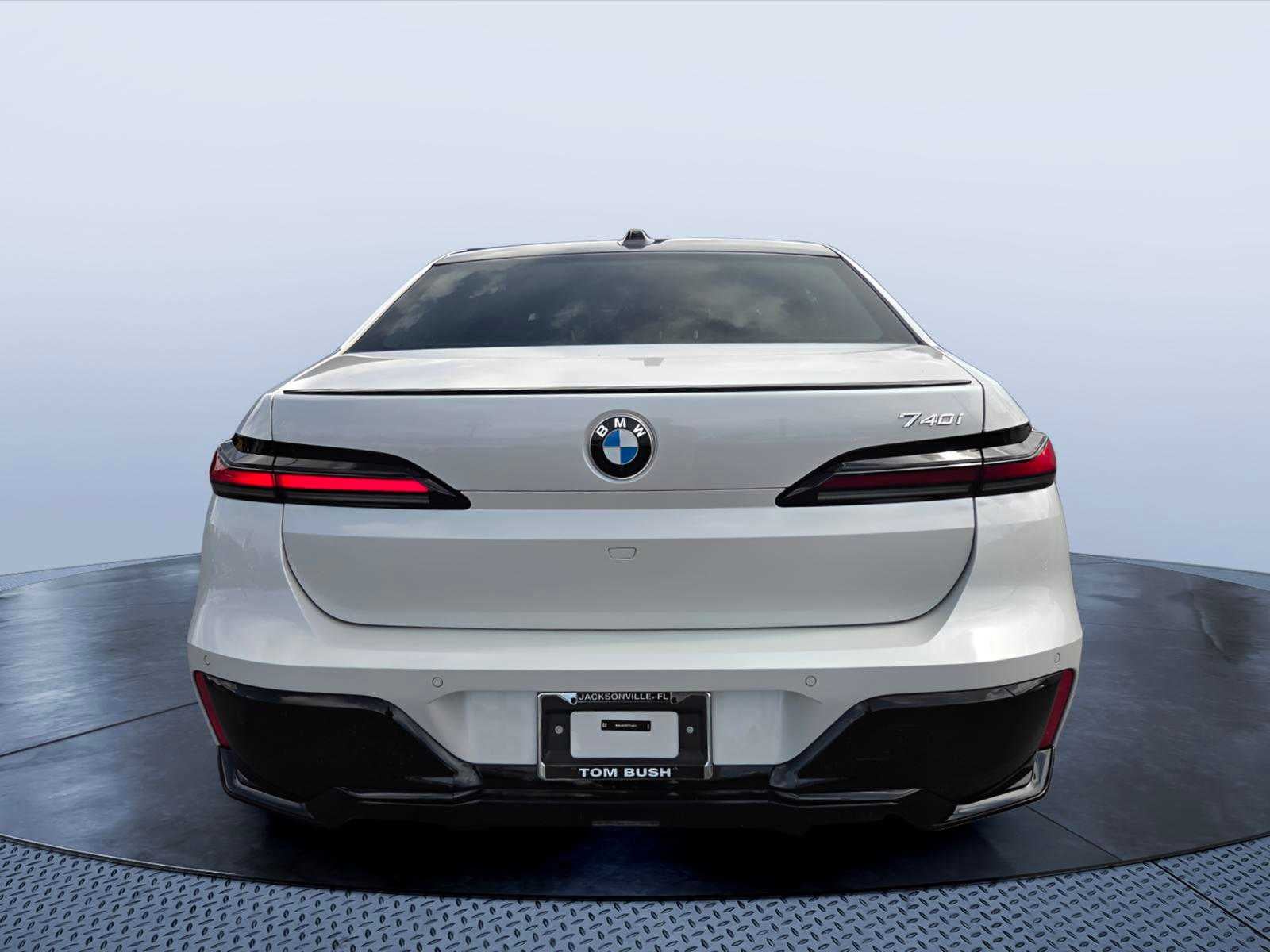 2026 BMW 740i 740i