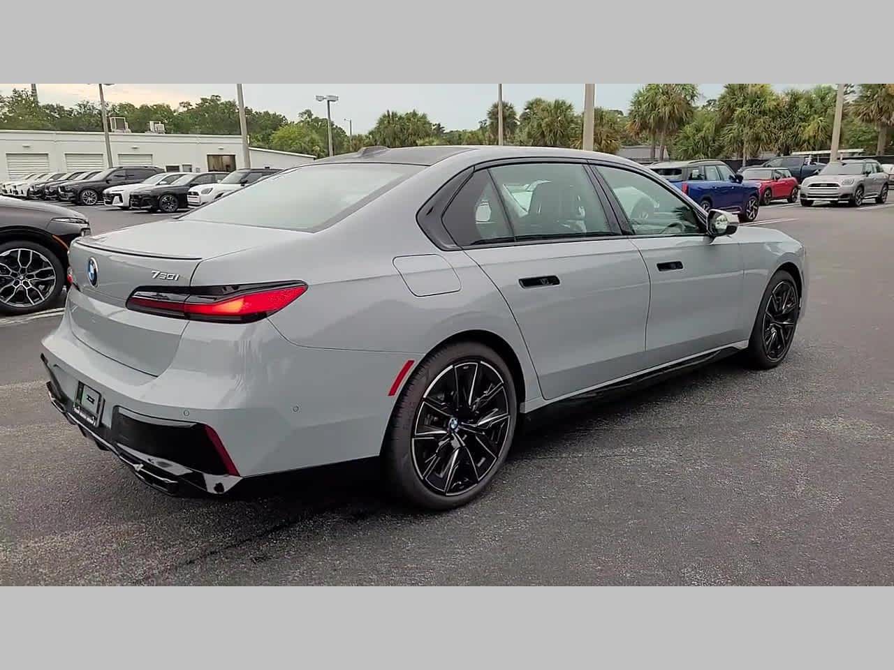 2025 BMW 7 Series 760i xDrive