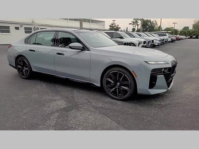2025 BMW 7 Series 760i xDrive