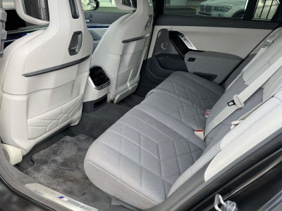 2023 BMW 7 Series 760i xDrive