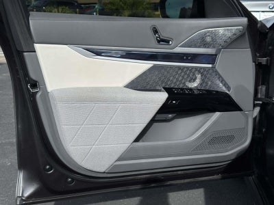 2023 BMW 7 Series 760i xDrive