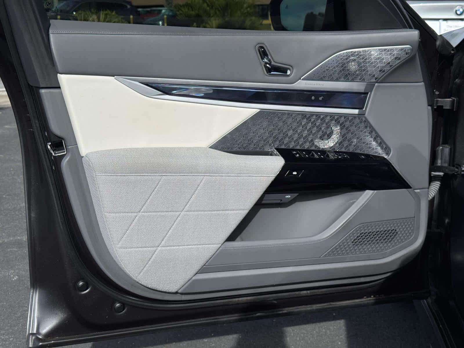 2023 BMW 7 Series 760i xDrive