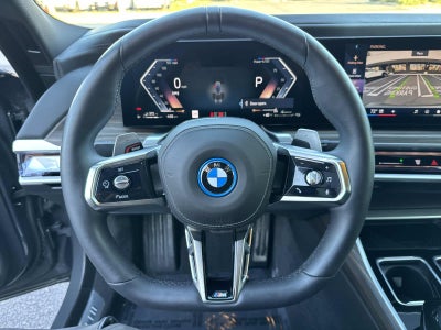2025 BMW 7 Series 750e xDrive