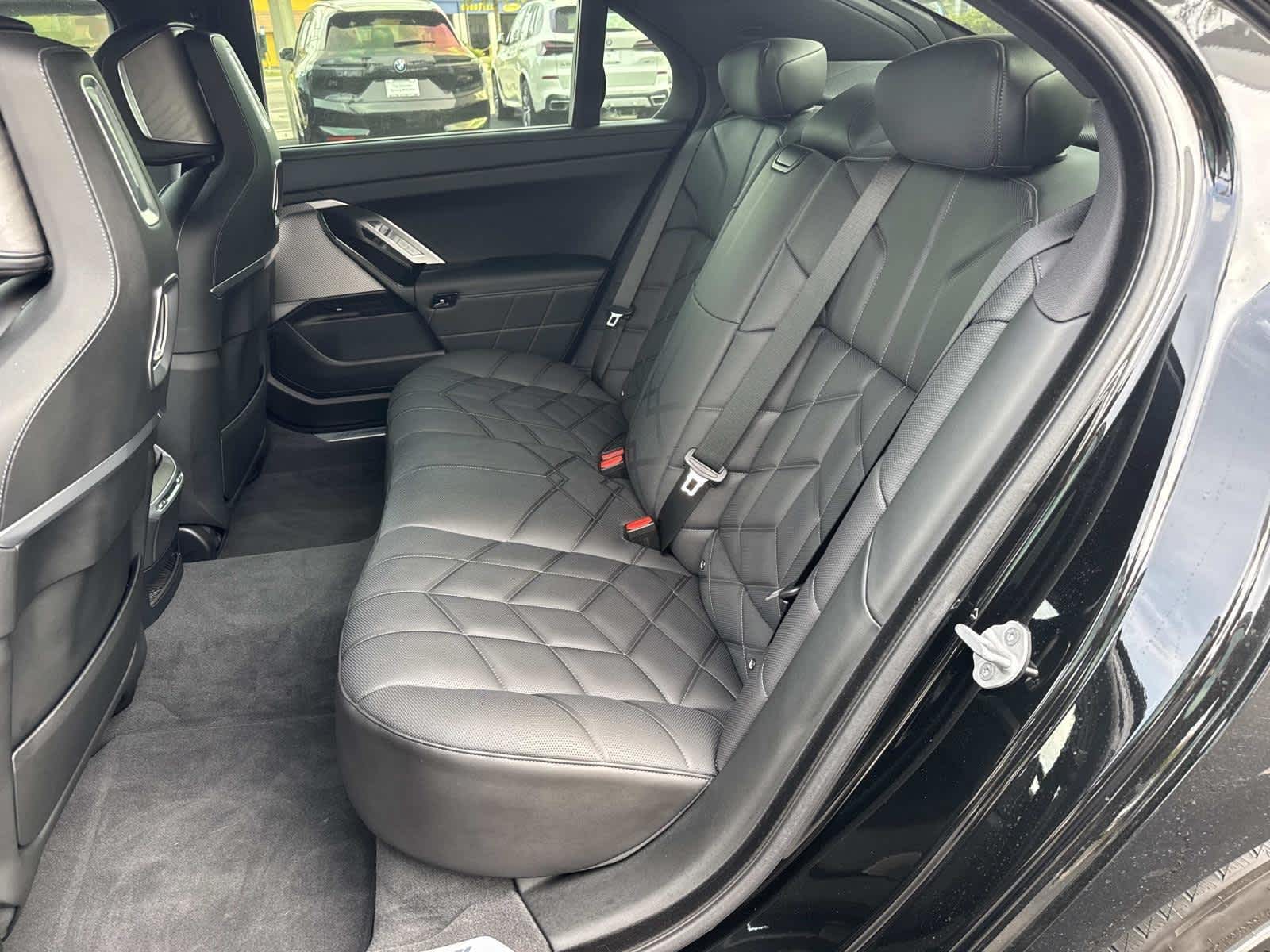 2026 BMW 7 Series 750e xDrive