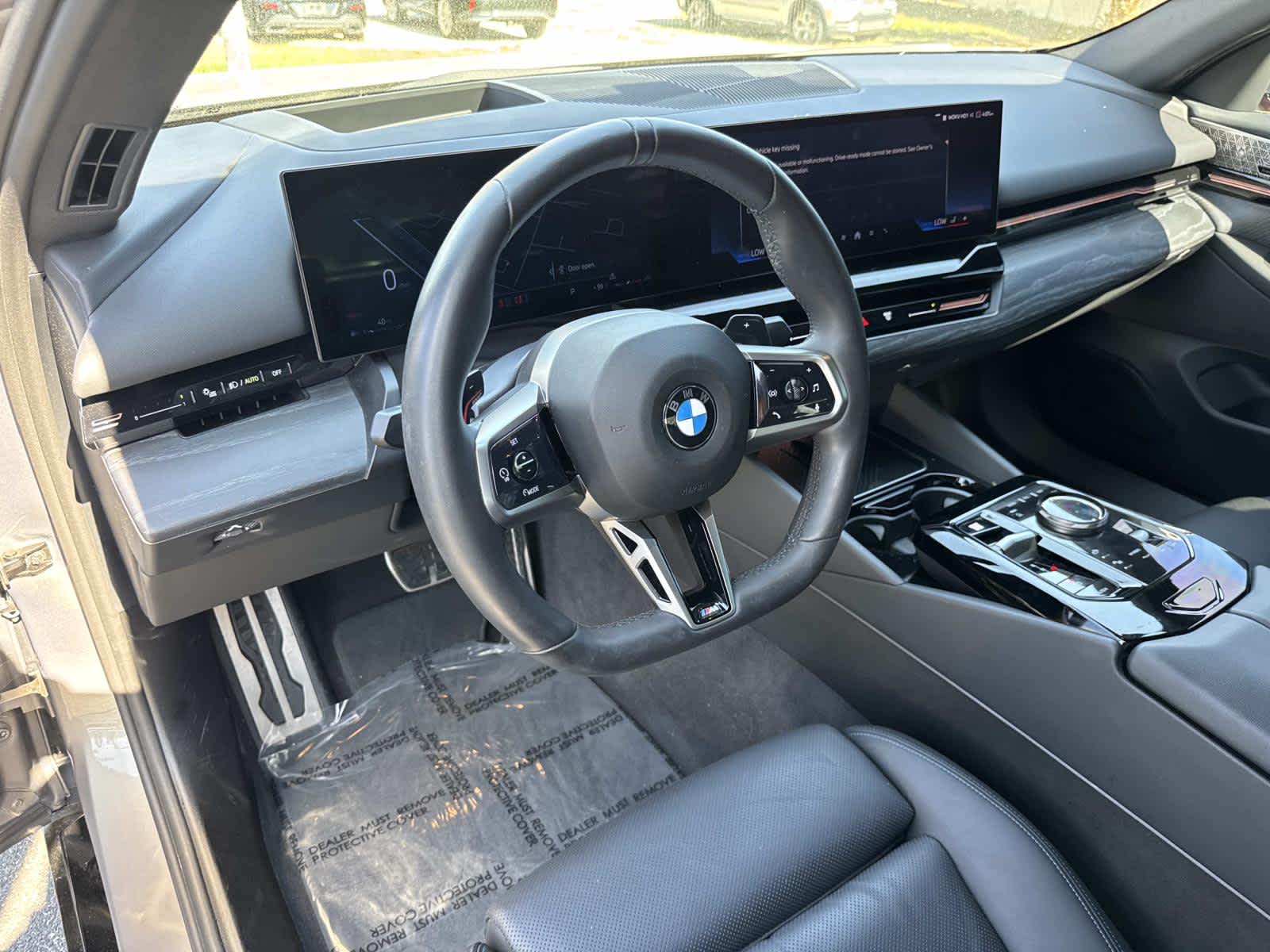 2024 BMW 530i 530i