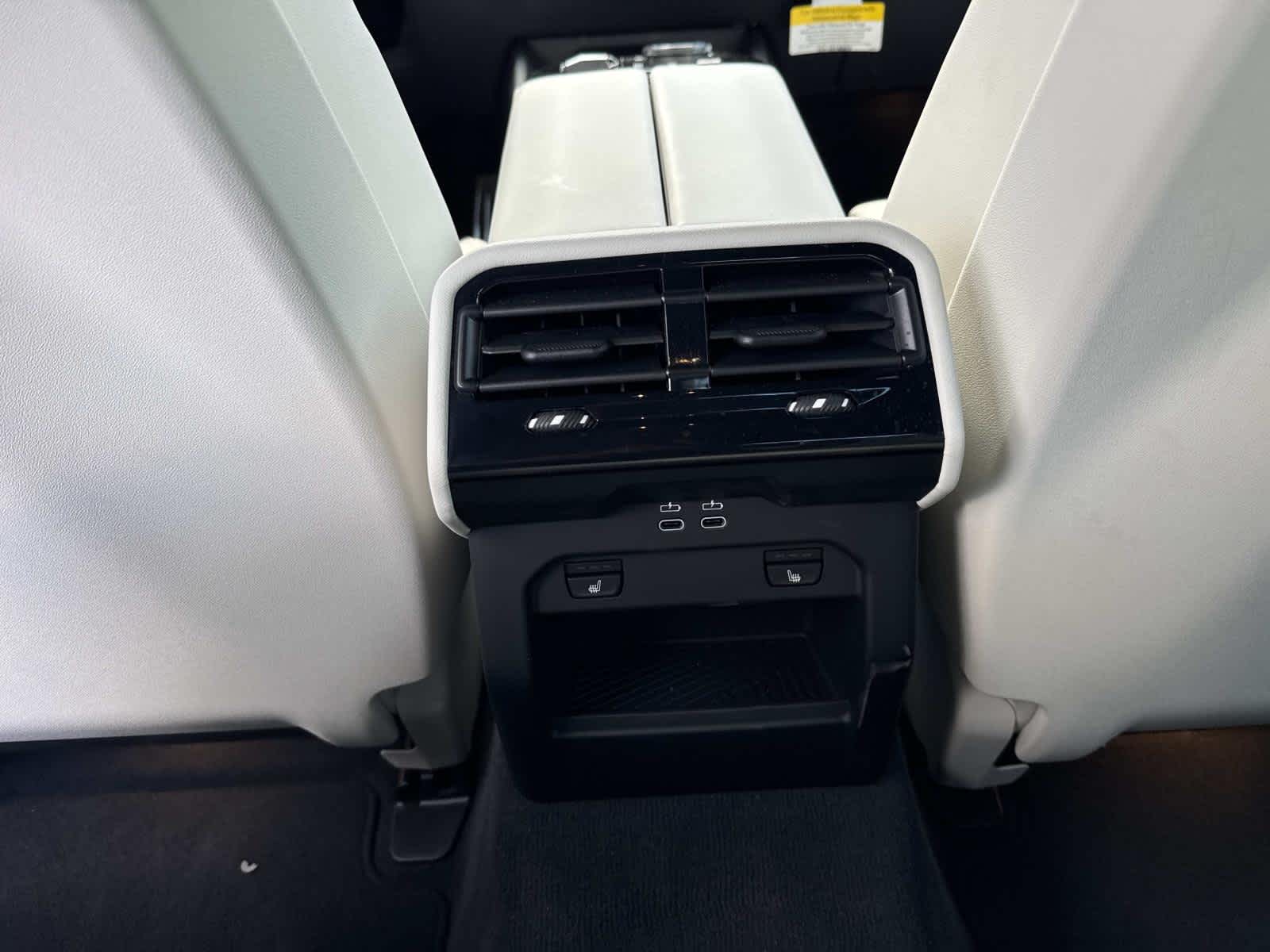 2025 BMW 5 Series 530i